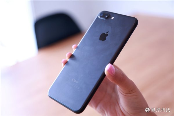 iPhone7/7 Plus評測：依然是現(xiàn)在體會(huì)最好的手機(jī)