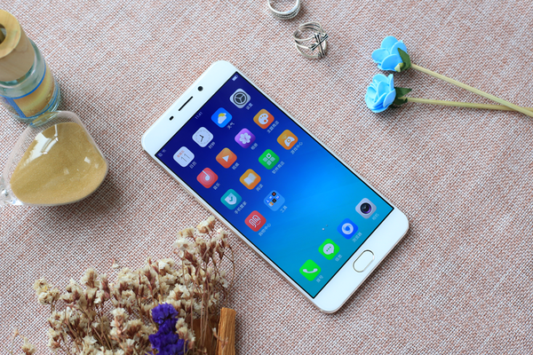 vivo Xplay5和OPPO R9哪個漂亮 外觀比照圖