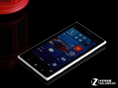 諾基亞Lumia1520報價1938 簡潔外觀設(shè)計